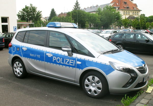 Streifenwagen